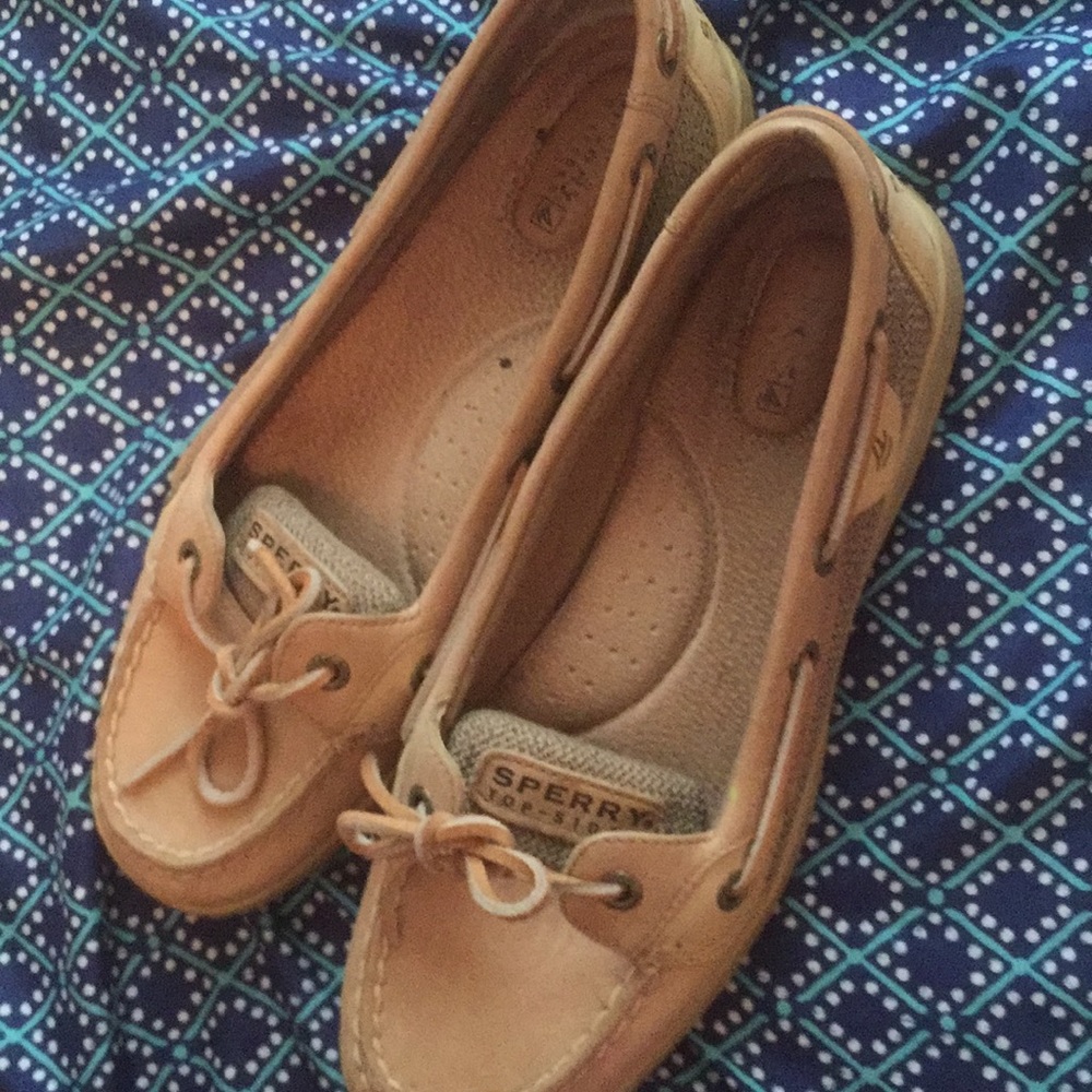 sperrys/ never worn